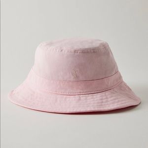 Aritzia bucket hat